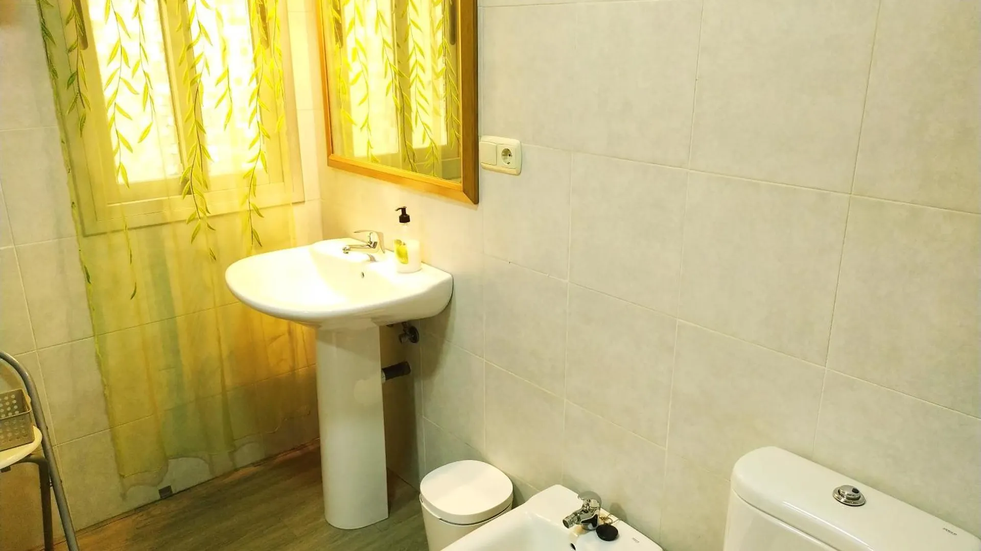 Apartamento Malagueta Campos Eliseos Málaga